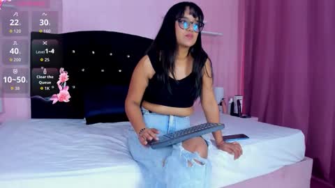 azul_moonn online show from 10/12/25, 03:38