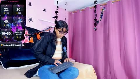 azul_moonn online show from 10/20/25, 03:40