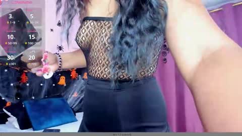 azul_moonn online show from 10/22/25, 04:13