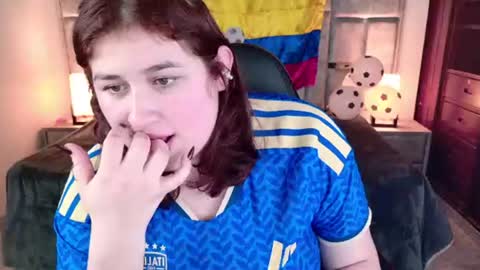 Snapshot of azul_veraa chatting on 06/26/26, 03:49 Azul online show from 06/26/26, 03:49