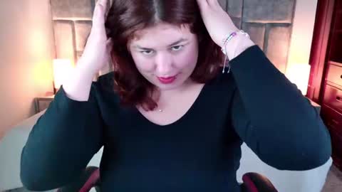 Snapshot of azul_veraa chatting on 07/10/26, 12:19 Azul online show from 07/10/26, 12:19