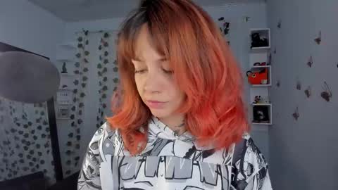 azumi saan online show from 10/14/25, 02:01