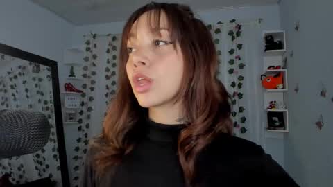 azumi saan online show from 11/11/25, 02:55