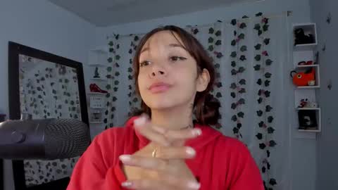 azumi saan online show from 12/22/25, 03:03