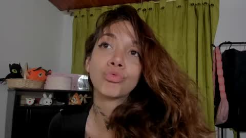 Snapshot of azumi_saan chatting on 04/01/26, 02:56 azumi saan online show from 04/01/26, 02:56