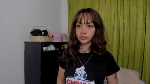 Snapshot of azumi_saan chatting on 05/02/26, 03:00 azumi saan online show from 05/02/26, 03:00