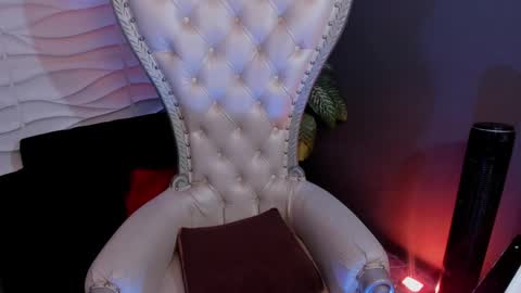 Azuraby online show from 09/30/25, 12:37