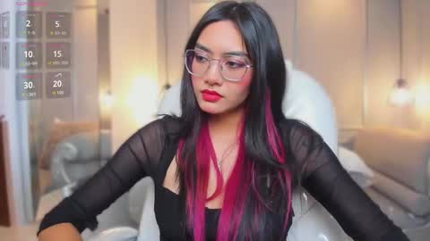 Azura online show from 02/19/26, 08:05