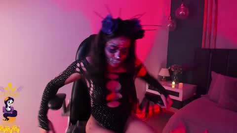 Snapshot of azurra_amatto2 chatting on 10/29/25, 09:38 Azurra online show from 10/29/25, 09:38