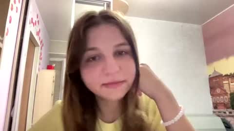 Snapshot of azzieheberly chatting on 07/02/26, 06:25 Niki online show from 07/02/26, 06:25