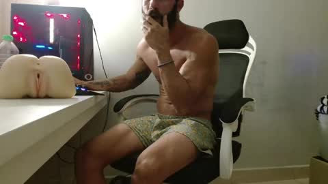 Snapshot of b0ycan chatting on 05/03/26, 01:33 b0ycan online show from 05/03/26, 01:33