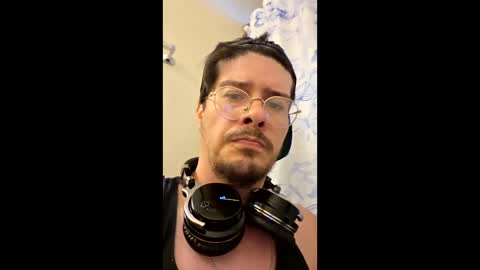 Snapshot of b1gd1k290013 chatting on 04/03/26, 11:25 b1gd1k290013 online show from 04/03/26, 11:25