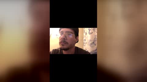 Snapshot of b1gd1k290013 chatting on 04/06/26, 12:30 b1gd1k290013 online show from 04/06/26, 12:30