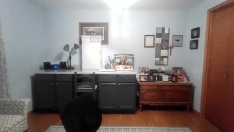 Snapshot of b1gh0rnyguy chatting on 11/04/25, 12:04 Cory online show from 11/04/25, 12:04