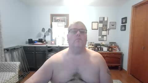 Snapshot of b1gh0rnyguy chatting on 12/05/25, 01:20 Cory online show from 12/05/25, 01:20
