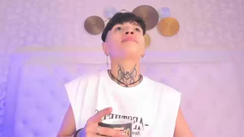 Snapshot of b3k_afrodict chatting on 03/13/26, 04:08 Anny online show from 03/13/26, 04:08