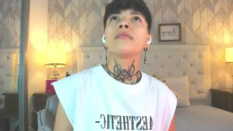 Snapshot of b3k_afrodict chatting on 04/21/26, 03:35 Anny online show from 04/21/26, 03:35