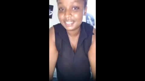 Snapshot of b676761 chatting on 04/19/26, 03:00 b676761 online show from 04/19/26, 03:00