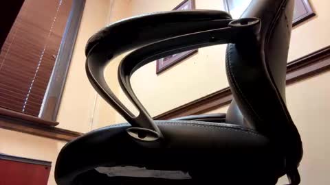 Snapshot of b8ab8r chatting on 02/06/26, 10:13 Beta Bator online show from 02/06/26, 10:13