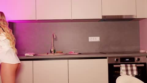 Alessia online show from 12/04/25, 09:12