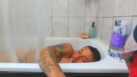 Snapshot of baadddboooy69 chatting on 11/15/25, 07:10 baadddboooy69 online show from 11/15/25, 07:10