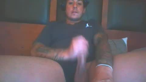 Snapshot of baadddboooy69 chatting on 03/26/26, 04:45 baadddboooy69 online show from 03/26/26, 04:45