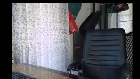 Snapshot of baba_yaga___ chatting on 02/11/25, 05:47 Jake online show from 02/11/25, 05:47