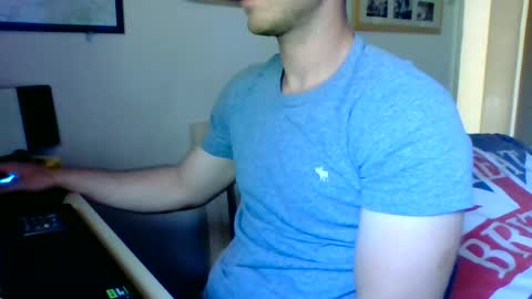 Snapshot of babacoolmagic chatting on 08/01/26, 01:54 babacoolmagic online show from 08/01/26, 01:54