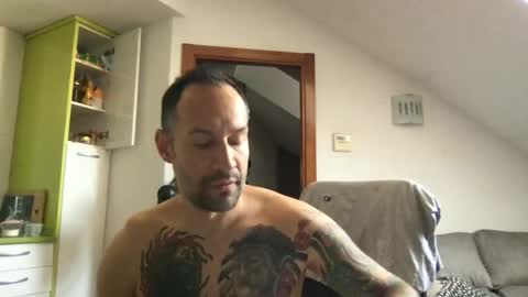 Snapshot of babakeror chatting on 06/20/26, 08:17 BKR online show from 06/20/26, 08:17