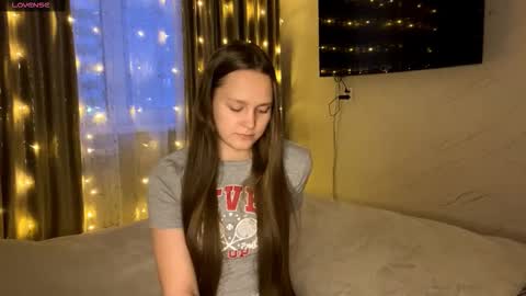 Anny Simpson online show from 12/18/25, 10:10