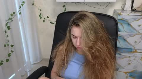 Snapshot of babby_anyaa chatting on 06/16/26, 03:53 Anya online show from 06/16/26, 03:53