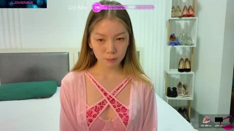 Snapshot of babby_rabbit_ chatting on 01/19/25, 04:44 Cute Raby online show from 01/19/25, 04:44