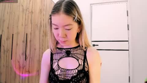 Snapshot of babby_rabbit_ chatting on 04/02/26, 12:03 Cute Raby online show from 04/02/26, 12:03