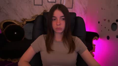 Snapshot of babe_dollie chatting on 06/12/26, 07:51 Babe online show from 06/12/26, 07:51