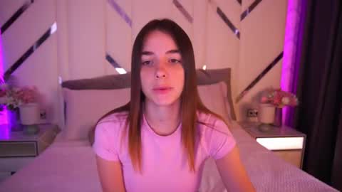 Snapshot of babe_dollie chatting on 06/26/26, 06:51 Babe online show from 06/26/26, 06:51