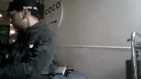 Snapshot of babecalvinwatts chatting on 12/23/24, 02:02 babecalvinwatts online show from 12/23/24, 02:02