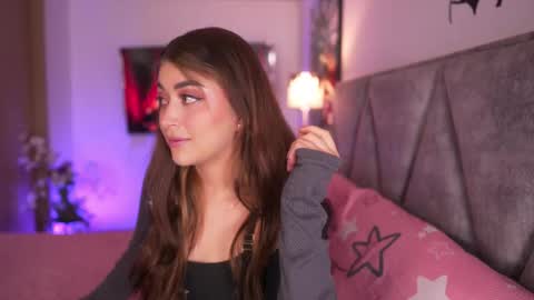 Samanta online show from 10/19/25, 05:19