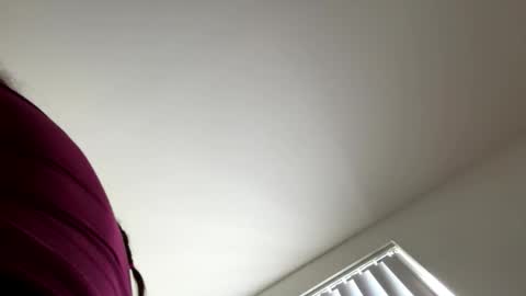 Snapshot of babesbubbles chatting on 04/24/26, 10:12 Carly online show from 04/24/26, 10:12