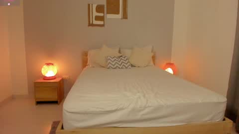 Snapshot of babesexy19_ chatting on 01/06/25, 04:47 itzell online show from 01/06/25, 04:47