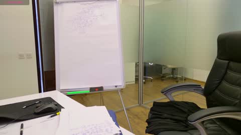 Olivia and Lexi online show from 03/04/25, 08:24