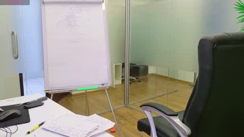 Olivia and Lexi online show from 03/12/25, 08:30