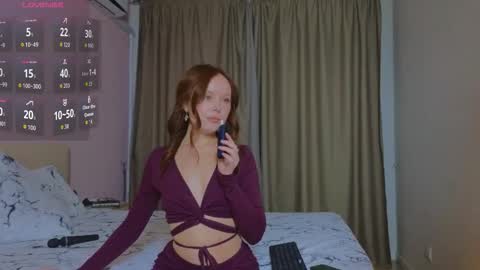 Lina online show from 10/15/25, 07:47