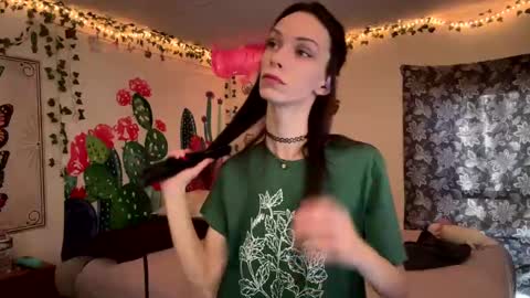 Fern Browning online show from 01/10/25, 01:31