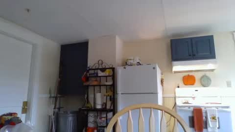 Fern Browning online show from 10/14/25, 02:29