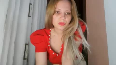 Snapshot of baby_blondee chatting on 03/22/26, 05:27 Baby Blonde online show from 03/22/26, 05:27