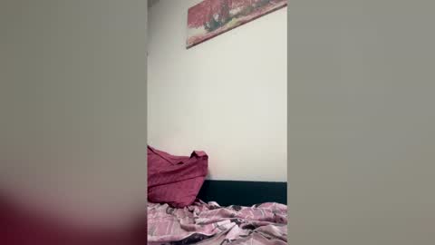 Snapshot of baby_blondee chatting on 04/18/26, 01:48 Baby Blonde online show from 04/18/26, 01:48