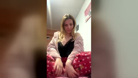 Snapshot of baby_blondee chatting on 04/28/26, 05:07 Baby Blonde online show from 04/28/26, 05:07