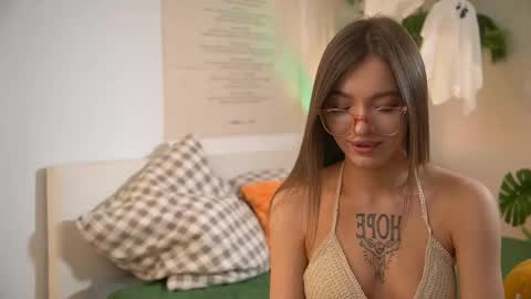 Snapshot of baby_bub chatting on 11/01/25, 01:46 Cristy online show from 11/01/25, 01:46