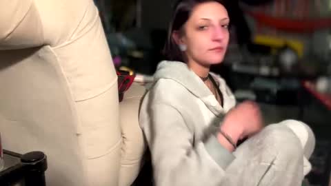 baby buddha  online show from 03/12/25, 09:02