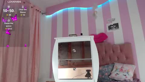 Snapshot of baby_candy22 chatting on 11/11/25, 10:59 zaleya online show from 11/11/25, 10:59